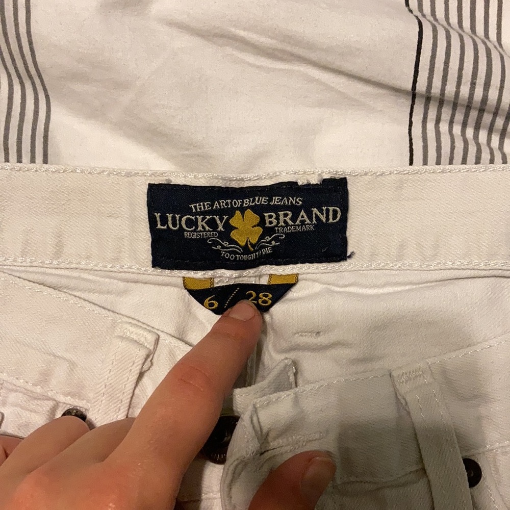 Luck brand white denim shorts - Picture 2 of 3